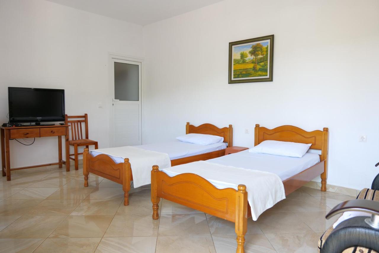 Pellumb Apartments Ksamil Buitenkant foto